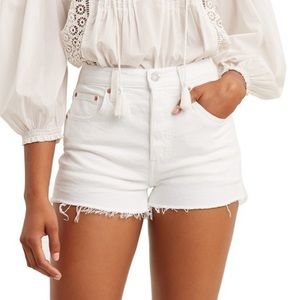 Levi’s 501 High Waist Short in White